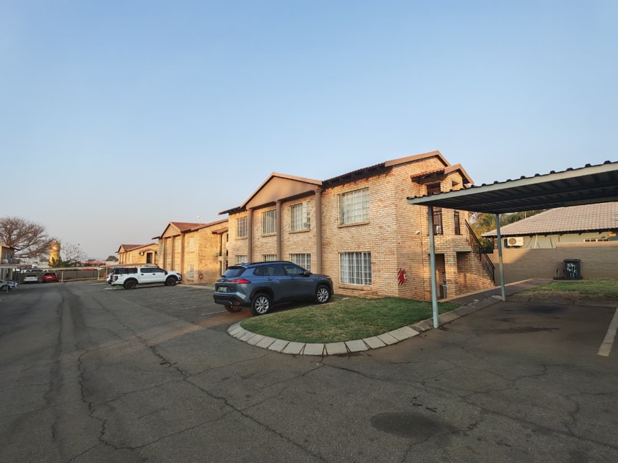 2 Bedroom Property for Sale in Waterval East North West